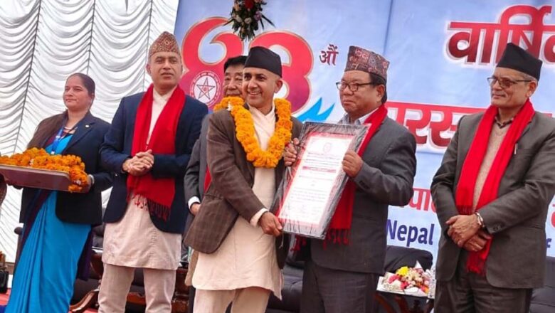 बाँस प्रवद्र्धनमा लागेको दिक्तेल रुपाकोट मझुवागढी नगरपालिका नाष्टद्धारा पुरस्कृत